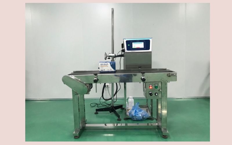 Chi phí cũng là yếu tố cần cân nhắc khi mua máy in date công nghiệp